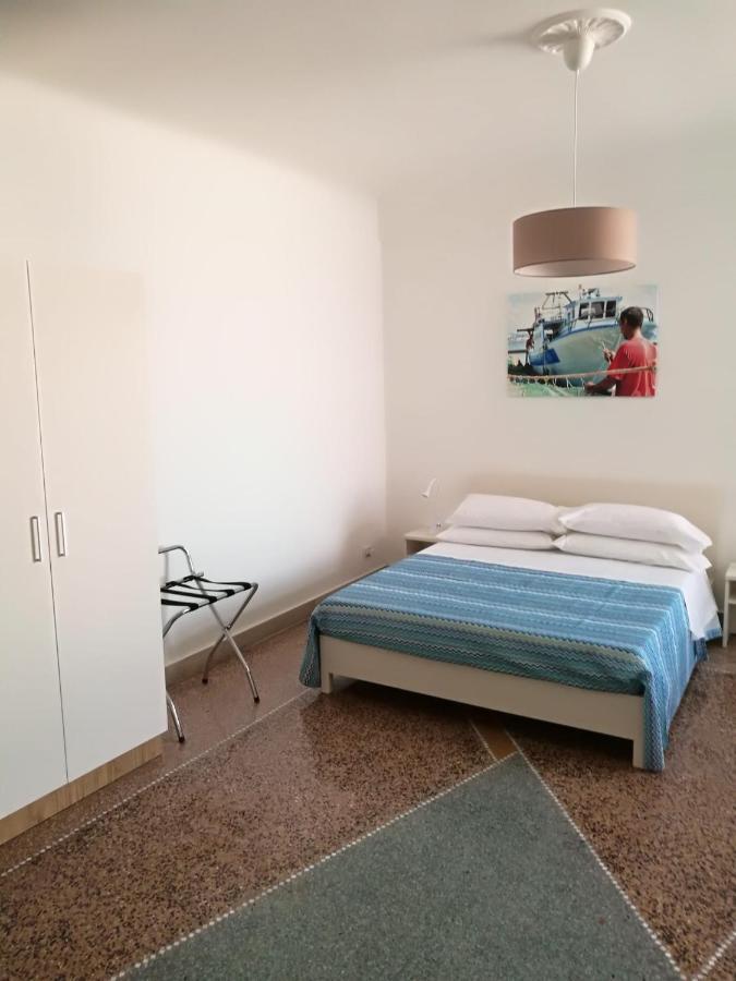 Settimo Sole Affitta Camere Таранто Экстерьер фото