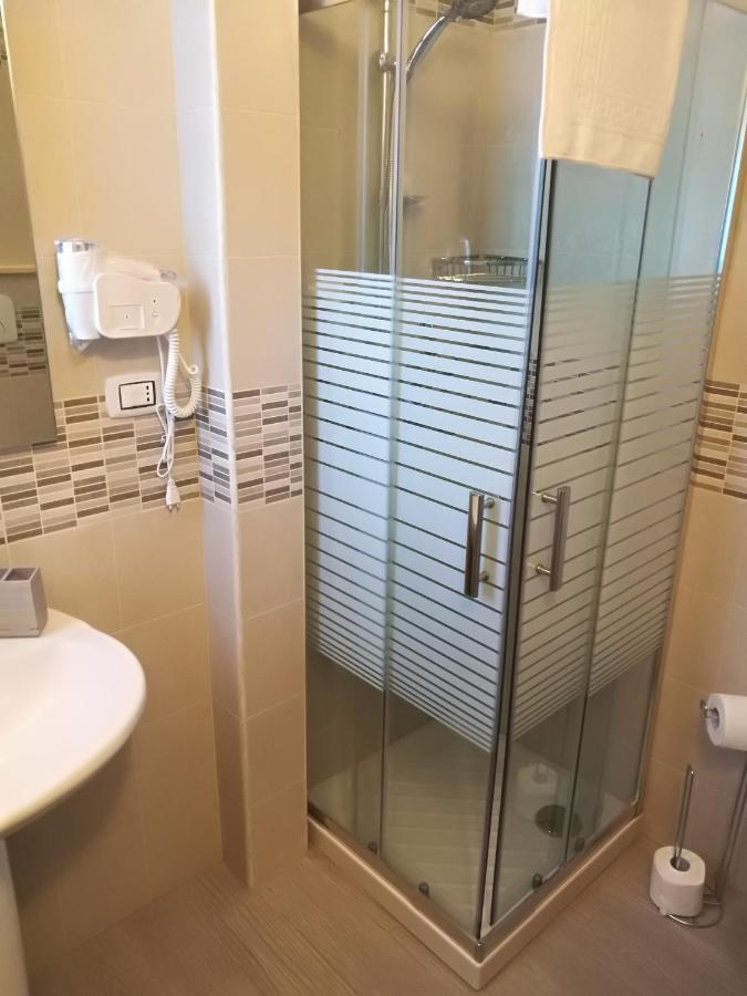 Settimo Sole Affitta Camere Таранто Экстерьер фото